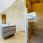 Casa : L'eclat Du Roi Rene * אנז'ה