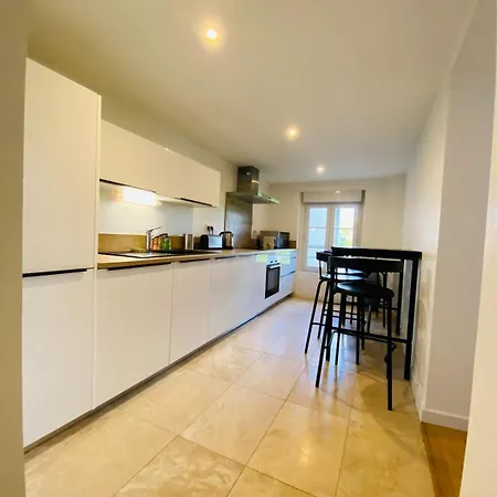 Casa : L'eclat Du Roi Rene Apartman Angers