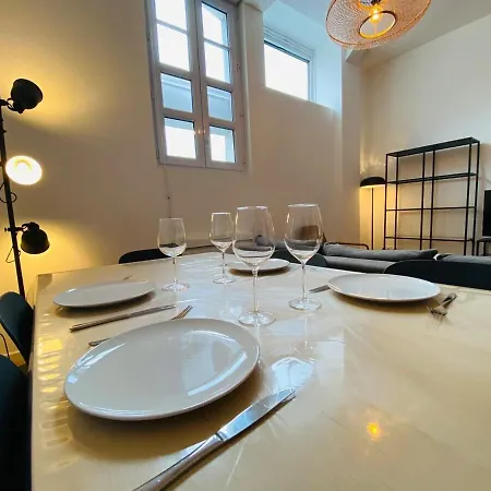 Casa : L'eclat Du Roi Rene アパート