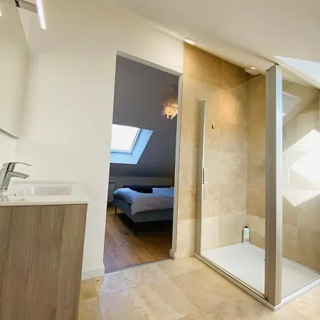 Casa : L'eclat Du Roi Rene *