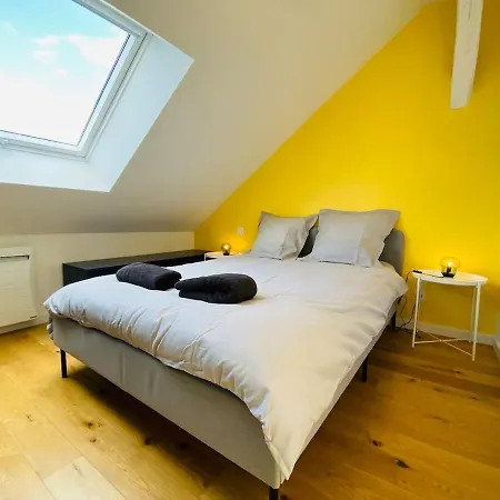 Casa : L'eclat Du Roi Rene Apartmán *