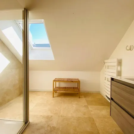 Apartment Casa : L'eclat Du Roi Rene Angers